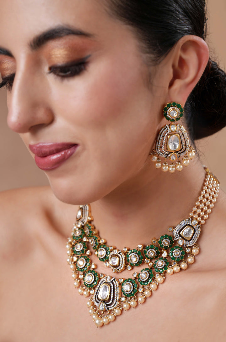 Aarvi Emerald Polki Necklace Set