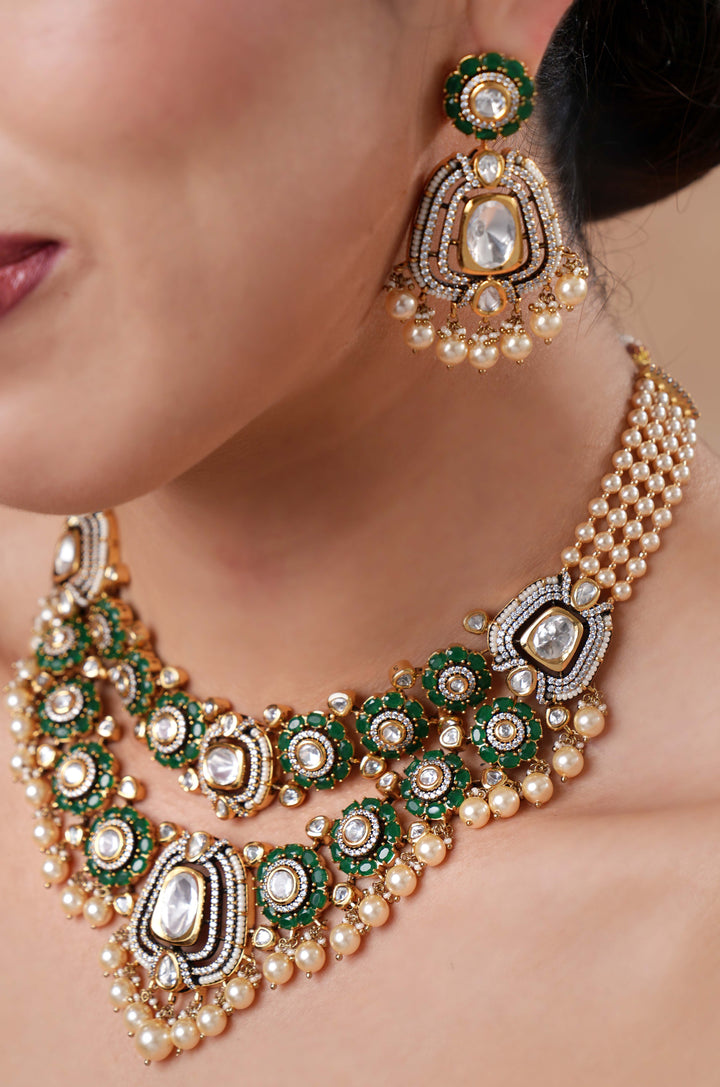 Aarvi Emerald Polki Necklace Set