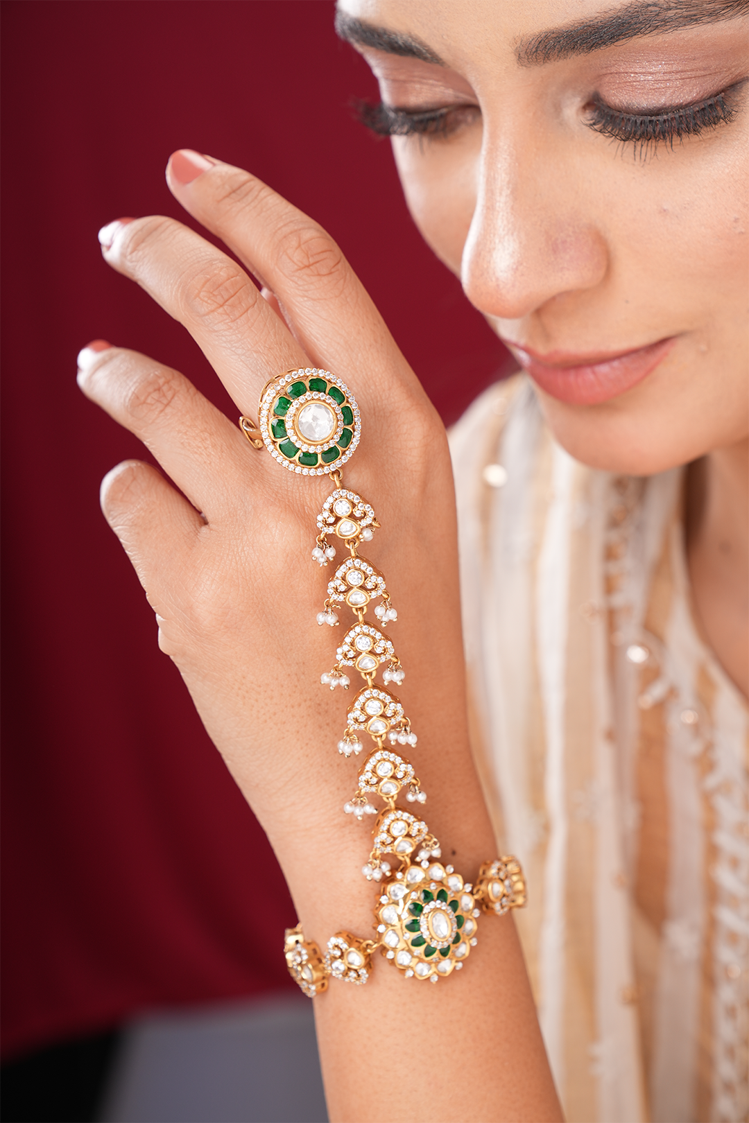 Amber Pearl And Kundan Hathphool- Set of 2