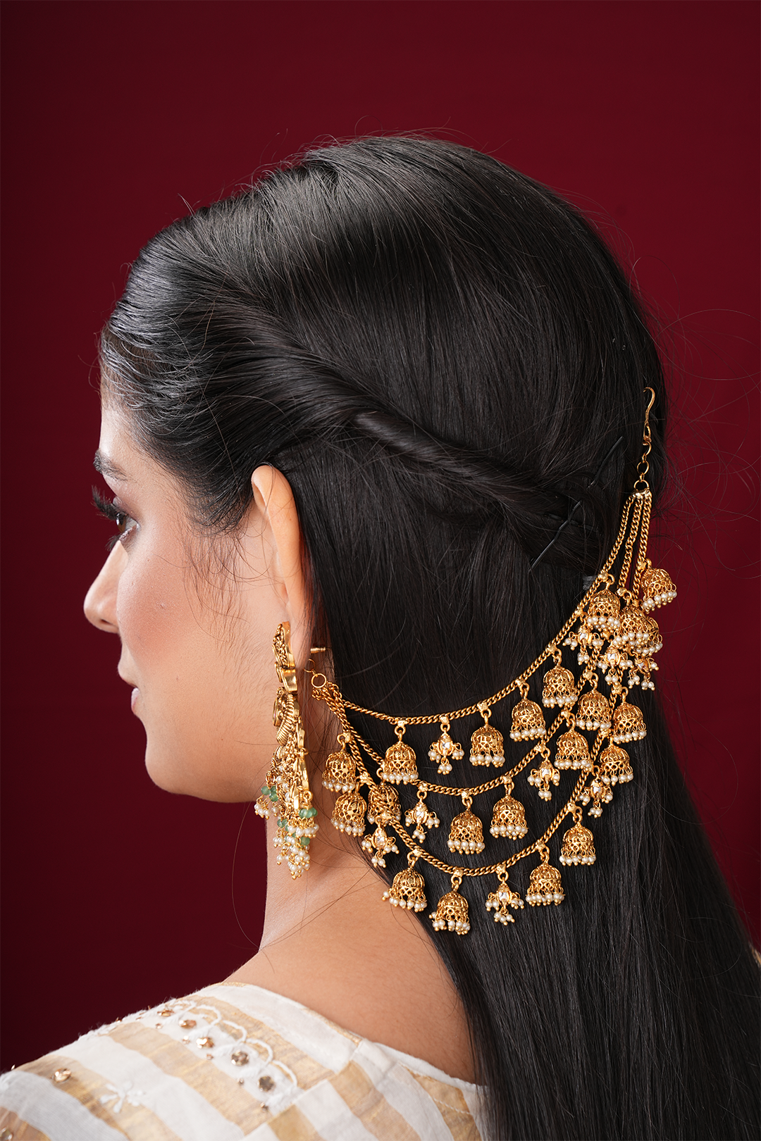 Sharnya Jhumki Kaanchain- Set of 2