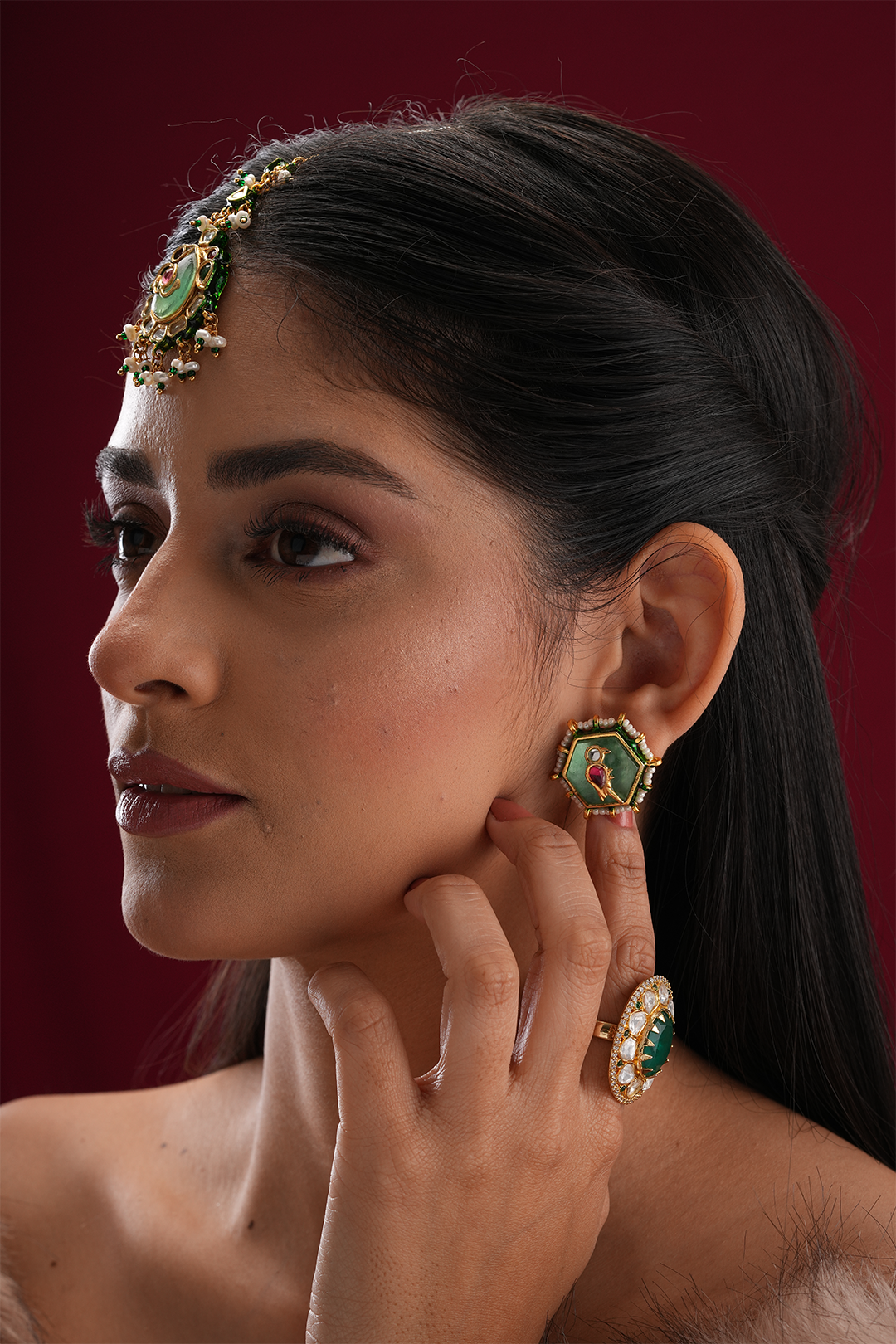 Vatsala Kundan Studs