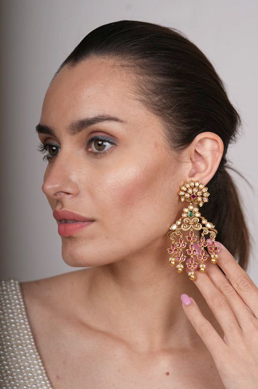Umika Gold Earrings