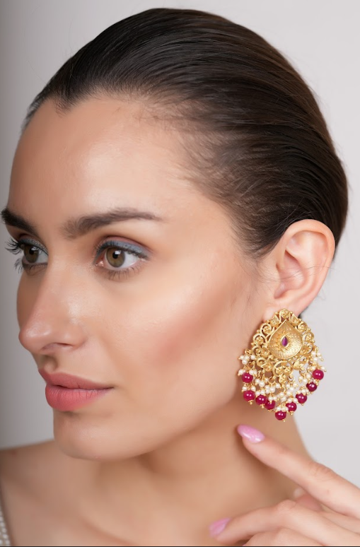 Ila Gold Earrings